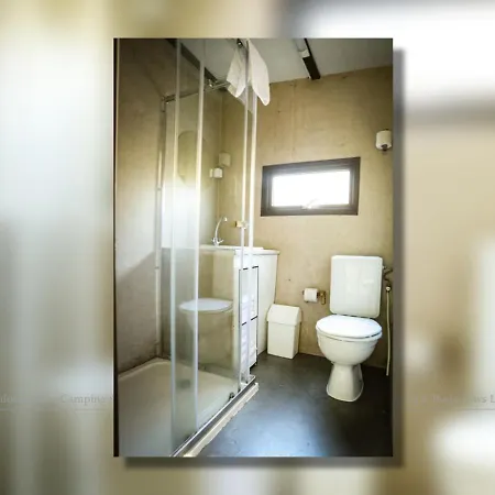 אתר קמפינג Lisboa Bungalows ליסבון