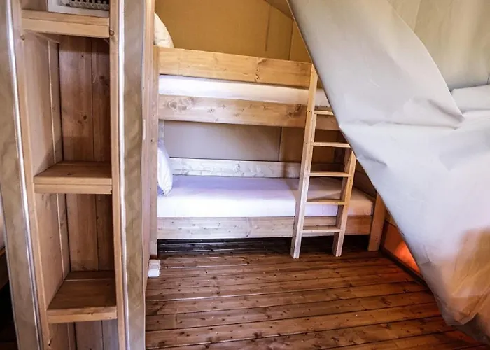 Campingplatz Lisboa Bungalows 4*