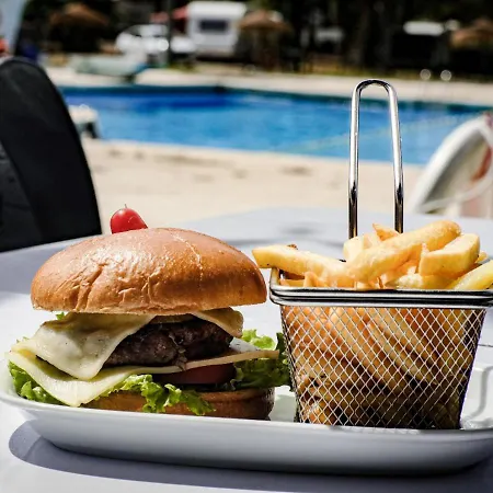 Lisboa Bungalows Kamp alanı 4*