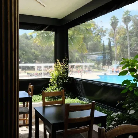 Lisboa Bungalows 4*